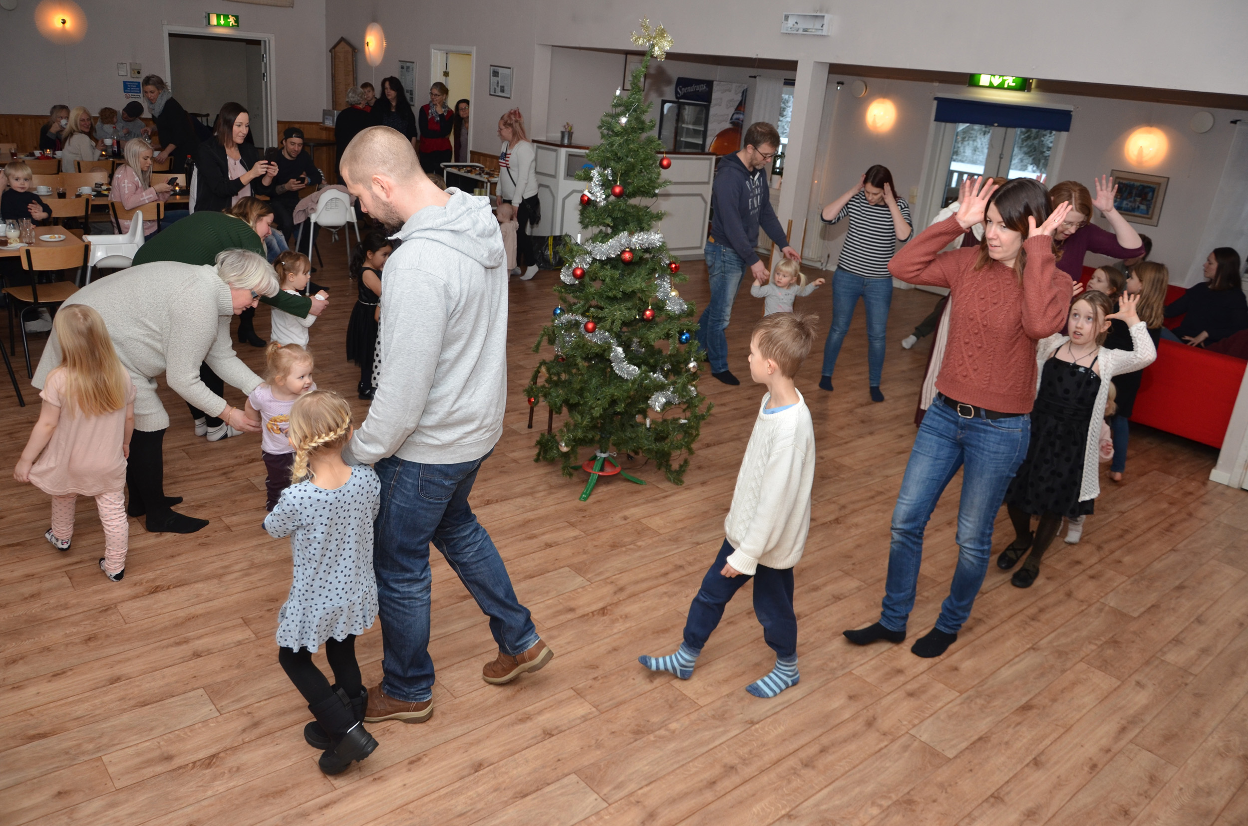 Röste.nu – Bygdens Nytt nr 1 2018 – Nyheter – På Tjugondedag Knut dansas julen ut