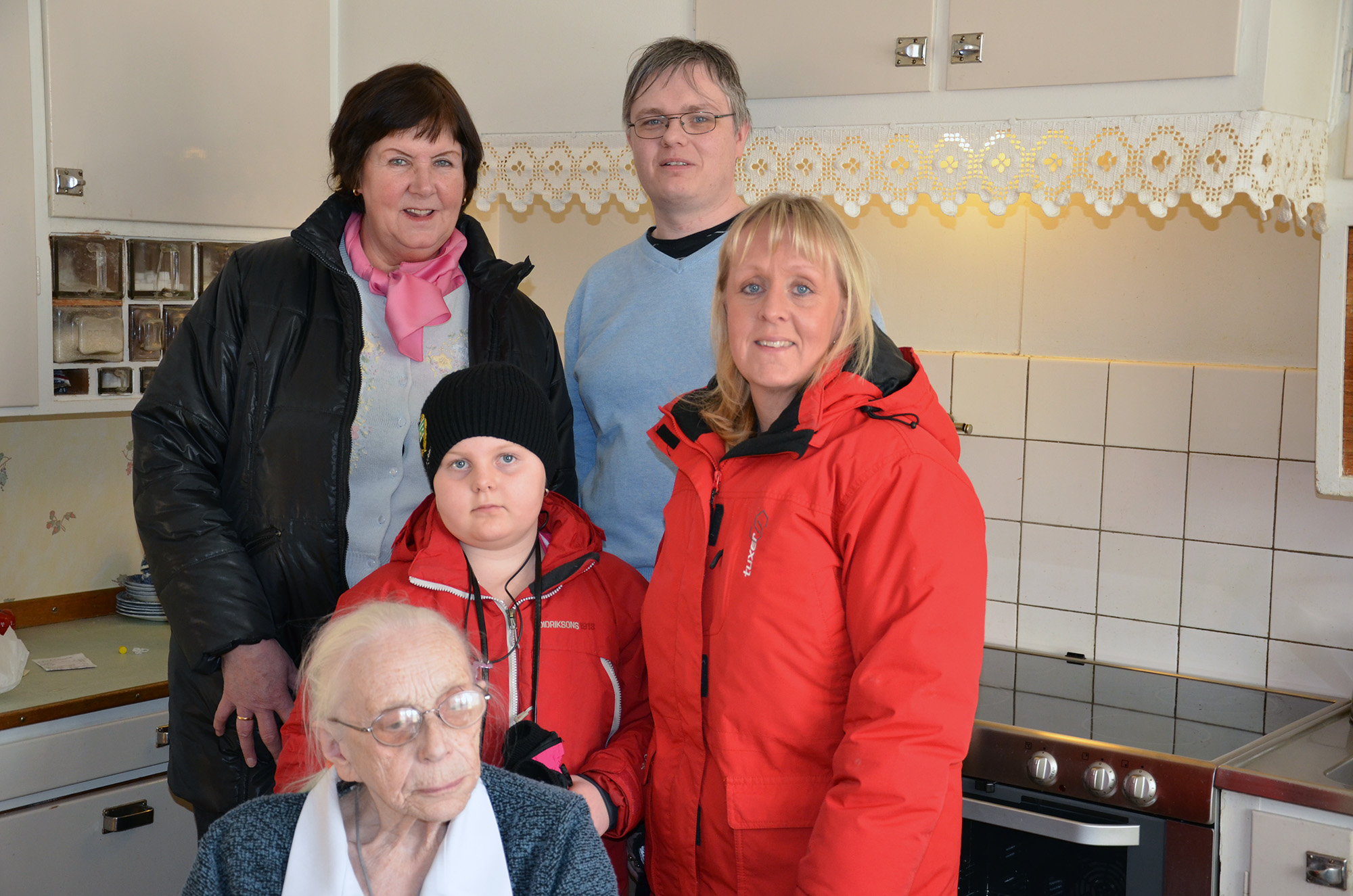Röste.nu – Bygdens Nytt nr 2 2012 – Familjärt – Redaktör’n fyller 40 år och ser i backspegeln