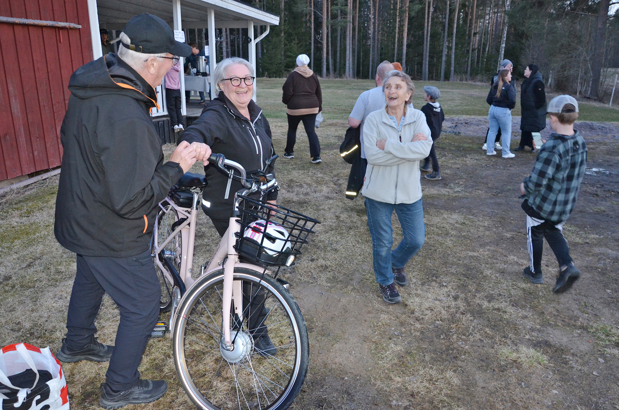 Röste.nu – Bygdens Nytt nr 2 2024 – Nyheter – Många firade Valborg i Röste