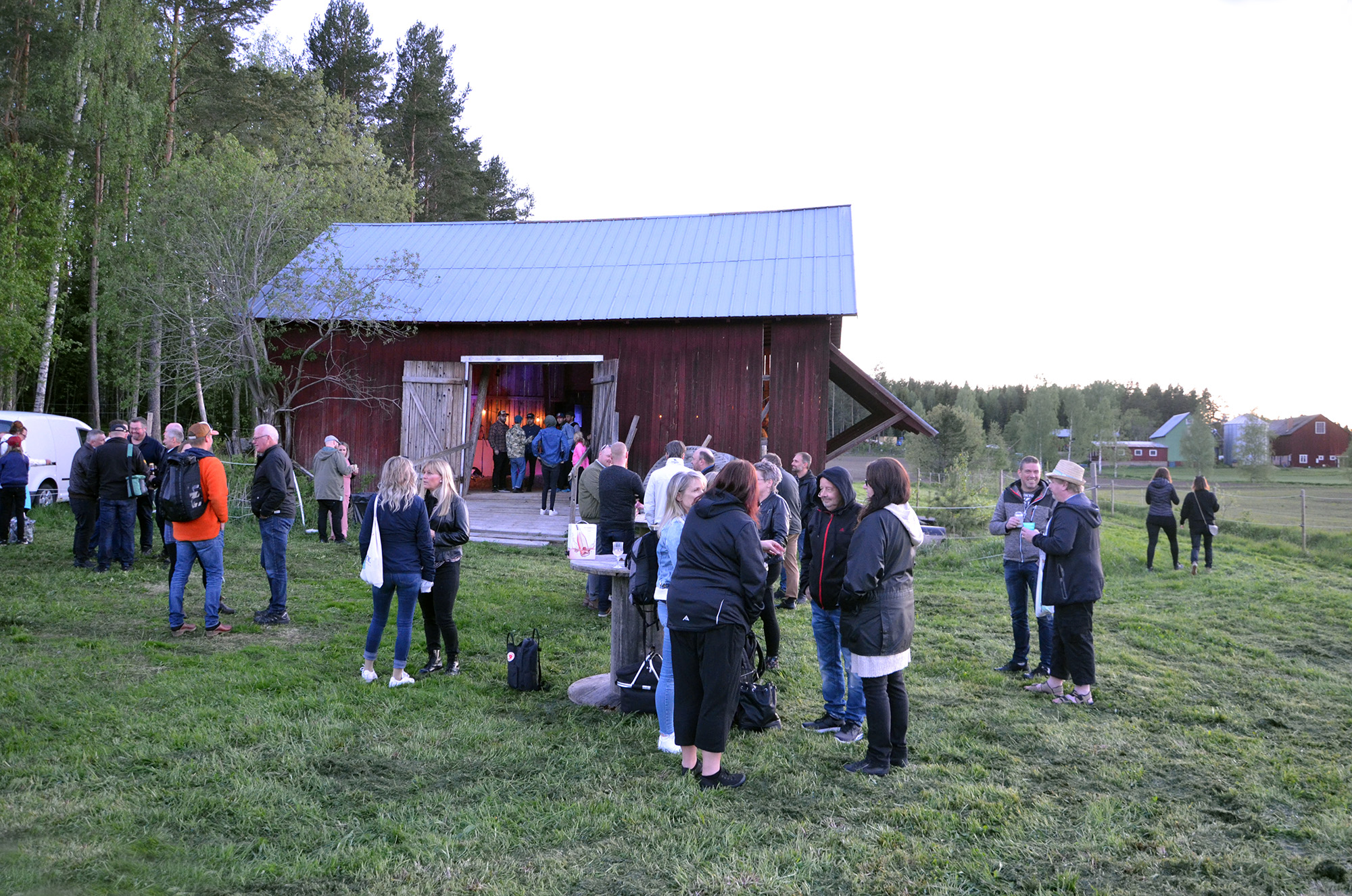 Röste.nu – Bygdens Nytt nr 3 2019 – Nyheter – Het dans både i Farmorsladan och ’’Let’s dance’’