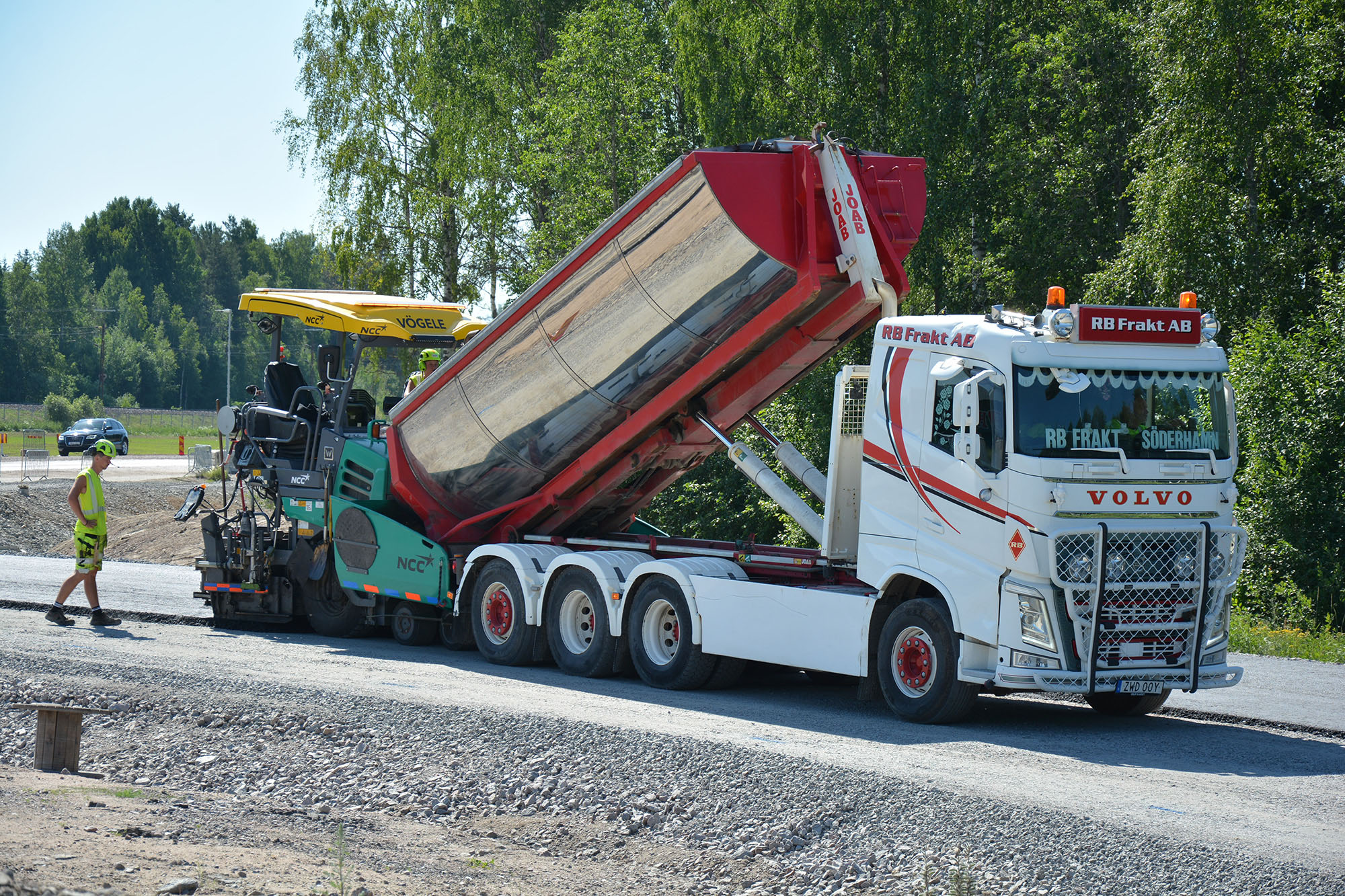 Röste.nu – Bygdens Nytt nr 3 2024 – Nyheter – Så fortsatte vägarbetet i sommar