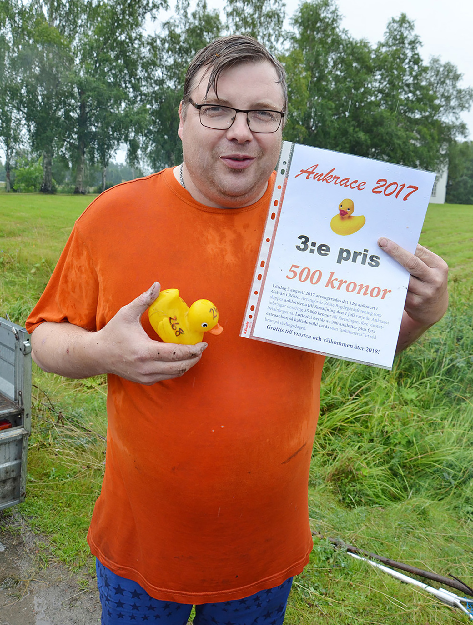 Röste.nu – Bygdens Nytt nr 4 2017 – Nyheter – Rekordsnabbt ankrace i regn och rusk