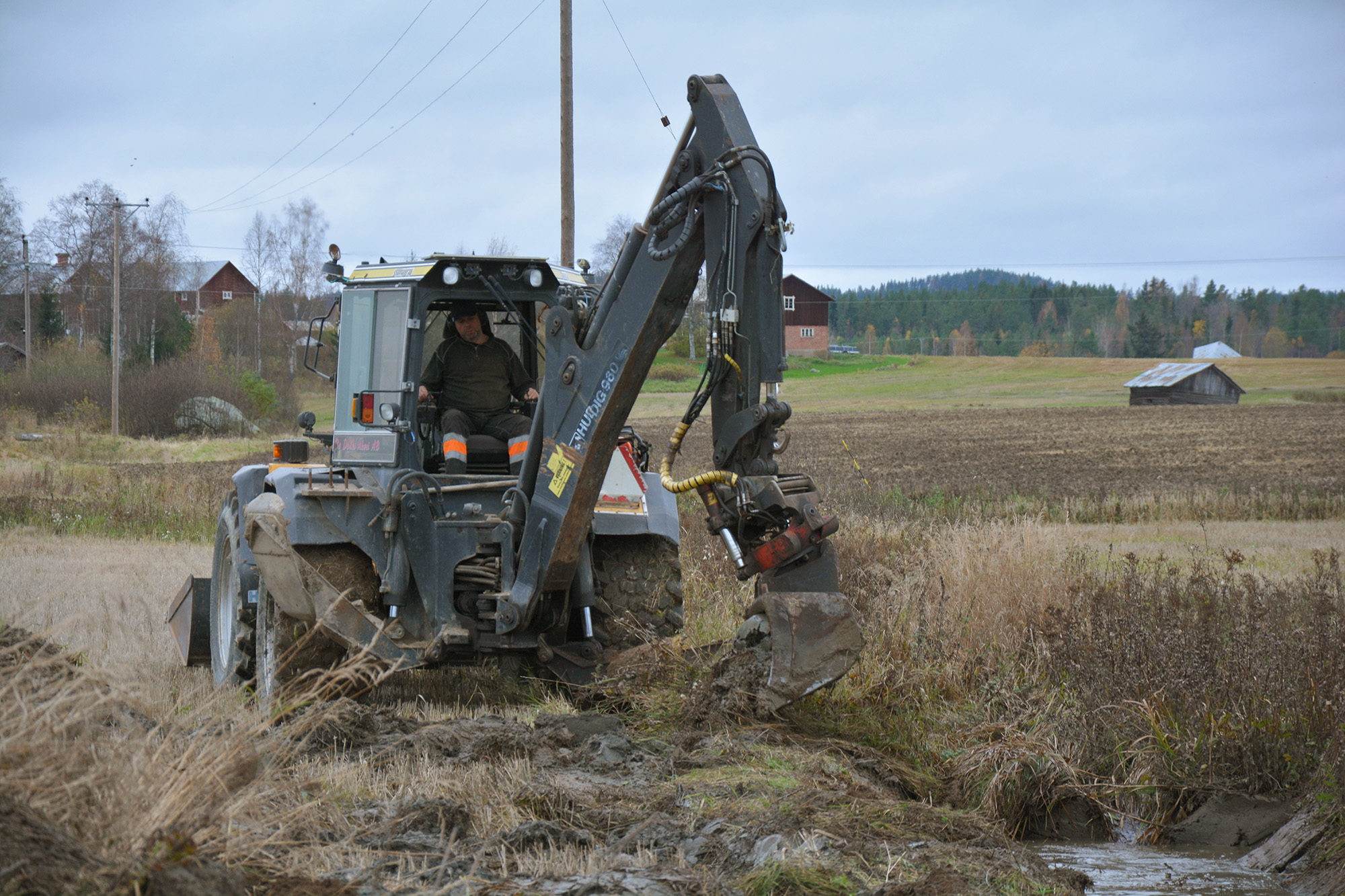 Röste.nu – Fågelsjön i Röste rinner bort efter dikningsgrävning 2021