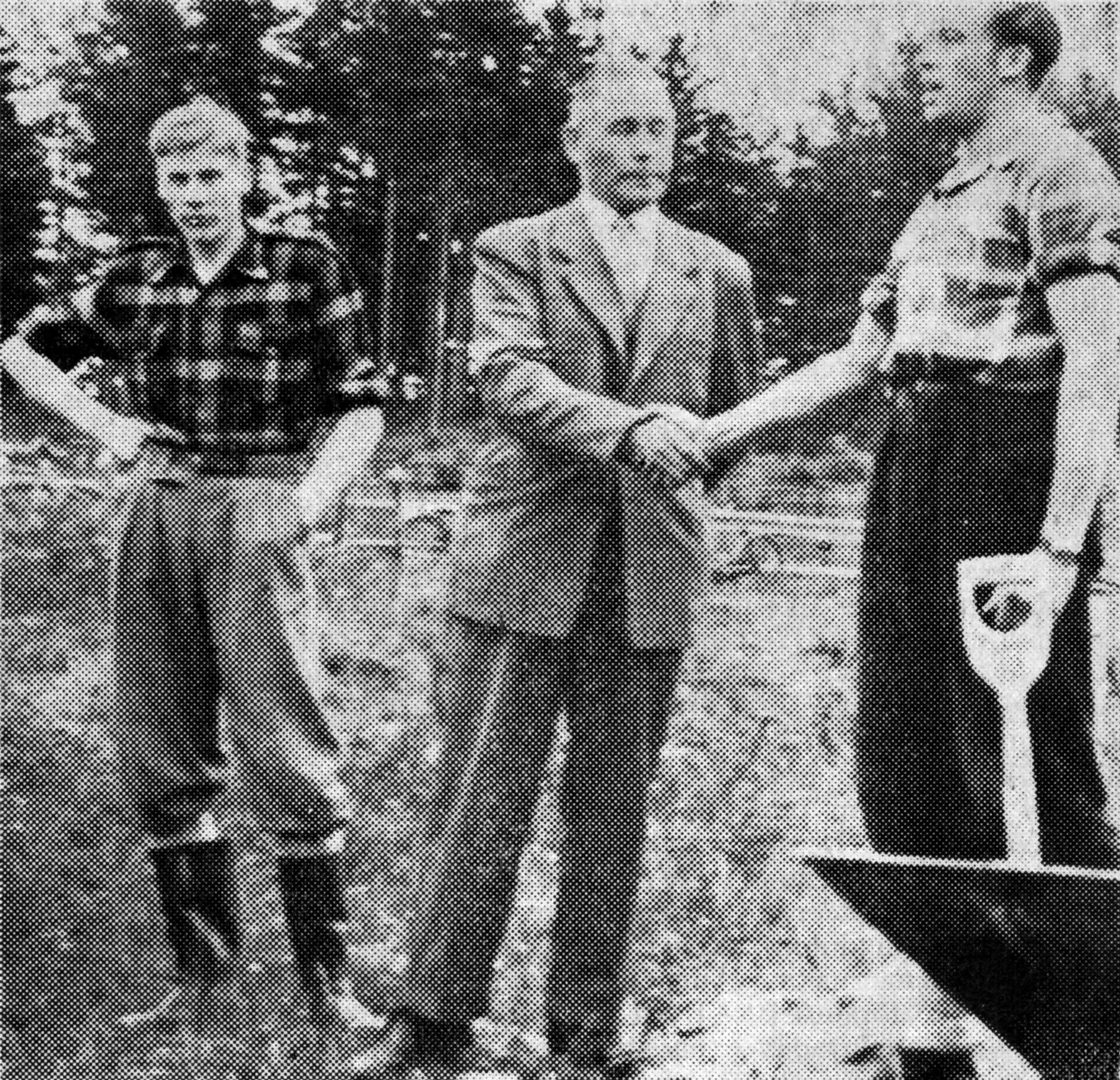 Röste.nu – Dönjegårdens historia och invigning 1948–1952 – Dönjegården – byggd av blåögda ’’optimester’’ från Röste