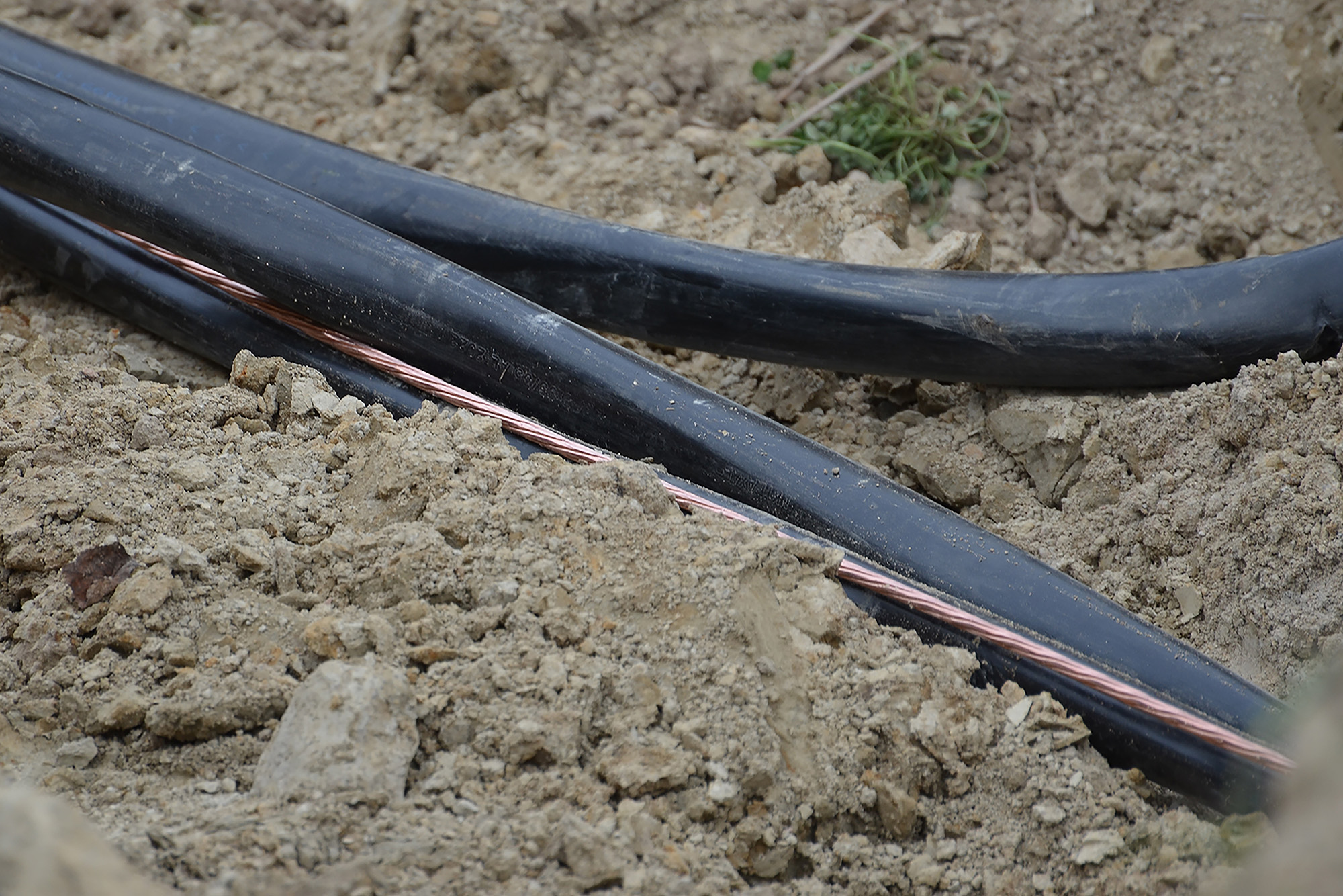 Röste.nu – Grävning för jordelkabel i Röste 2023