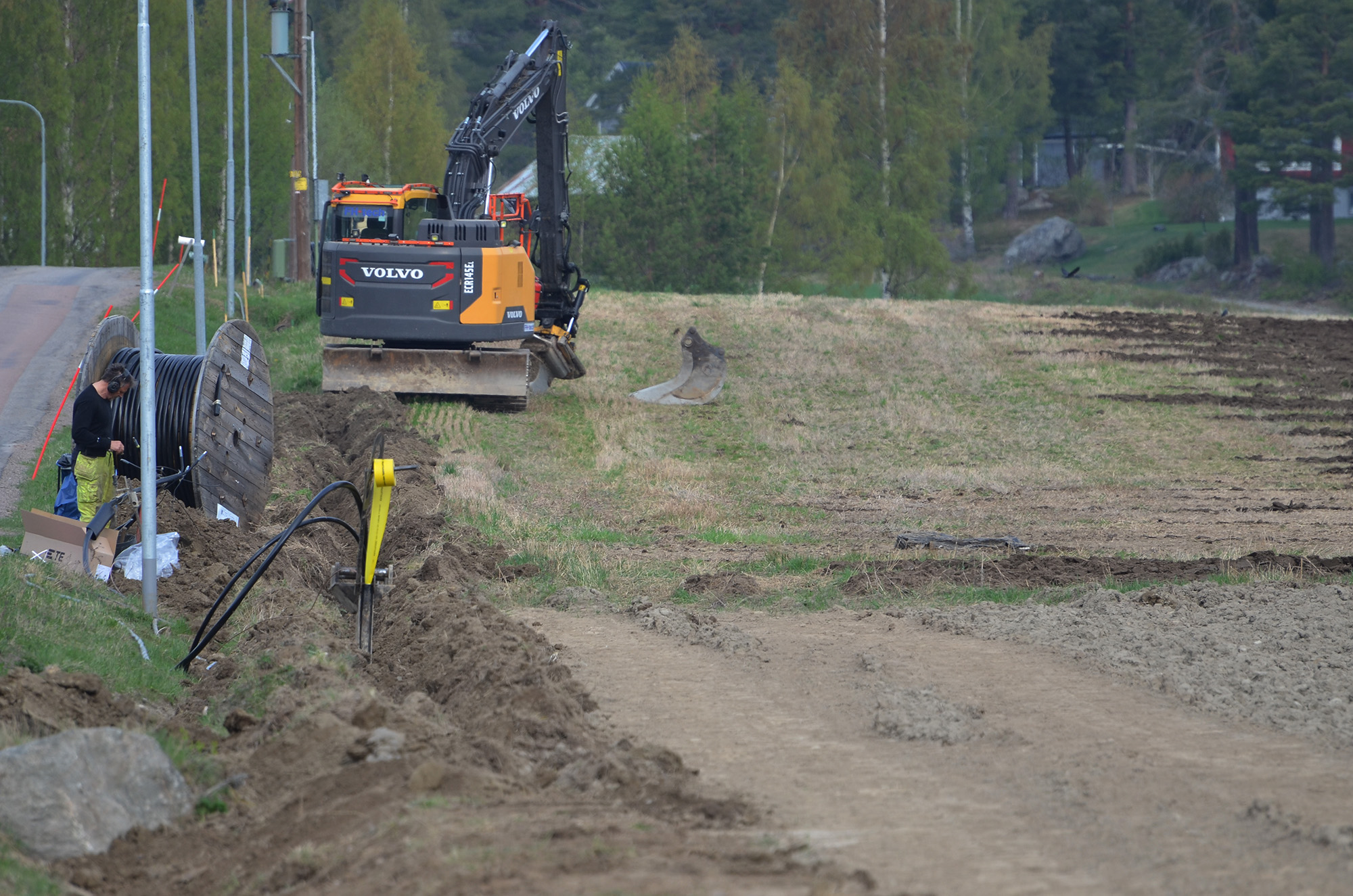 Röste.nu – Grävning för jordelkabel i Röste 2023