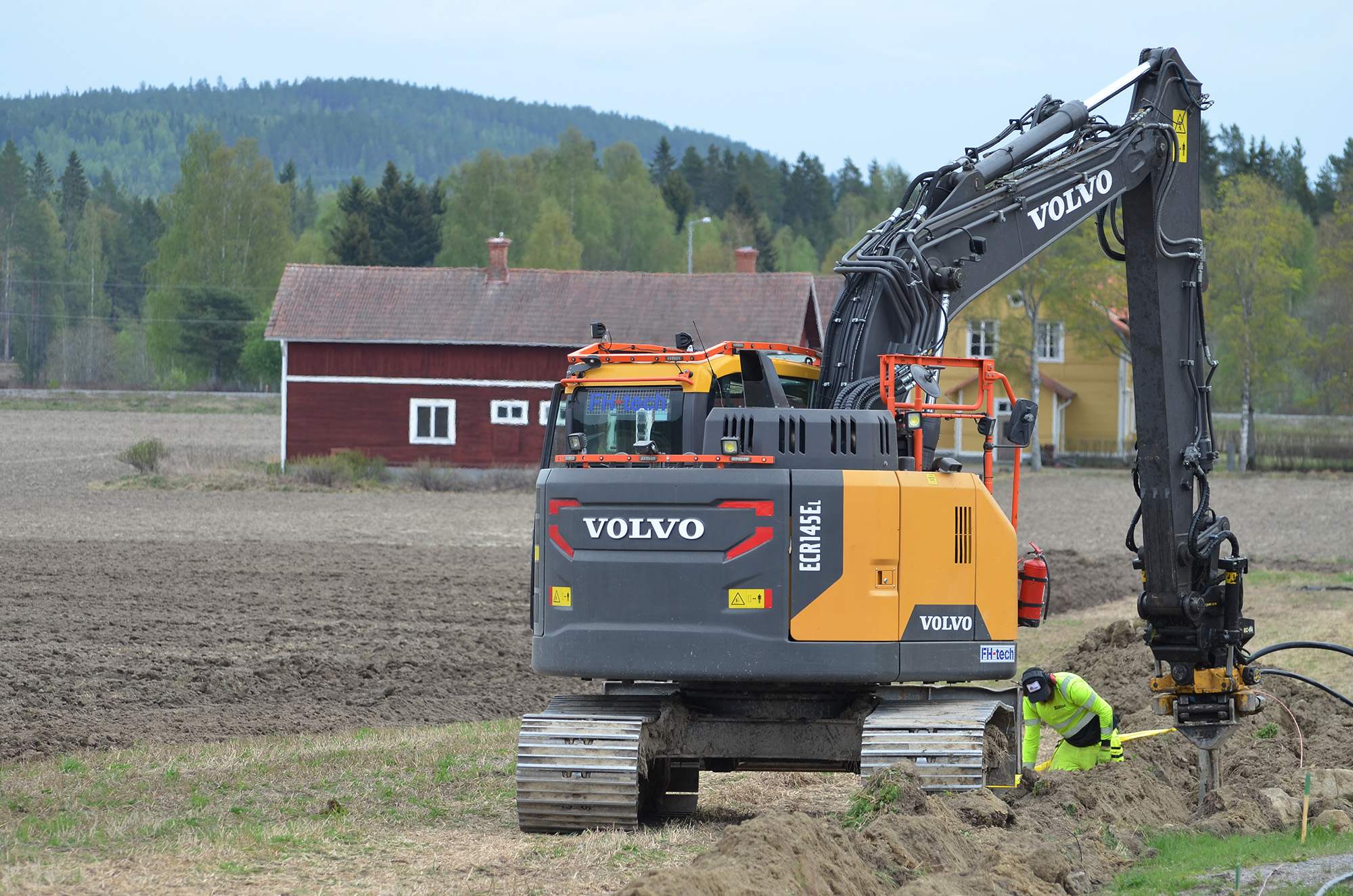 Röste.nu – Grävning för jordelkabel i Röste 2023