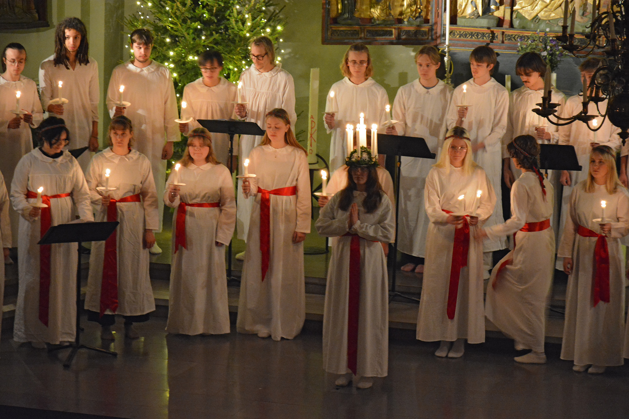 Röste.nu – Luciatablå i Bollnäs kyrka 2024