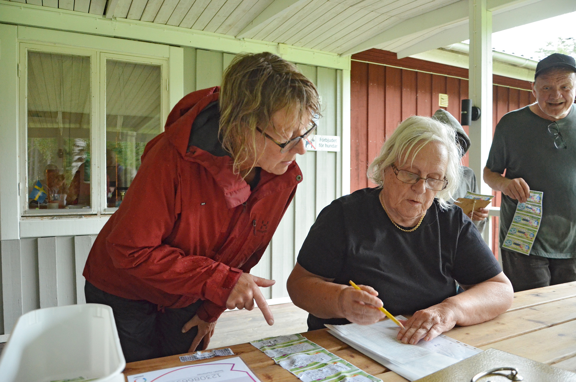 Röste.nu – Regnig avslutning på motionsbingon 2024