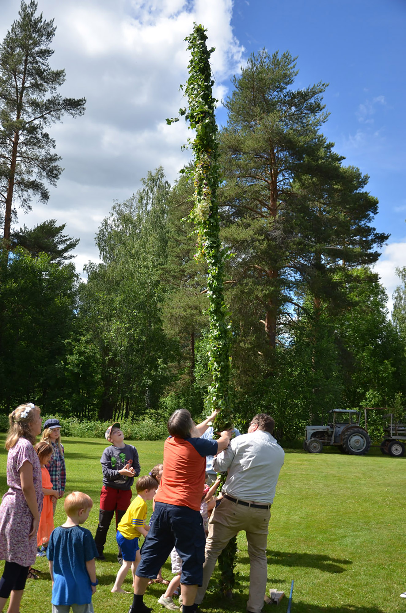 Röste.nu – Nyheter – Alla var som i trans under byns midsommardans... 2024