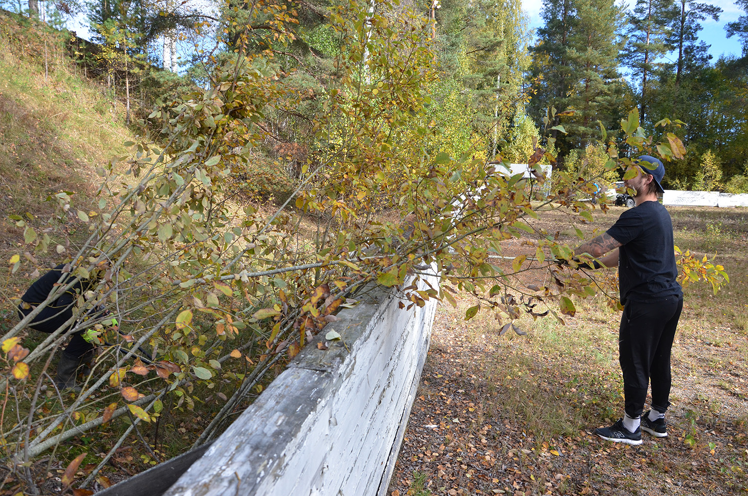 Röste.nu – Nyheter – Ny form på isbanan vid Dönjegården efter arbetsdag 2021