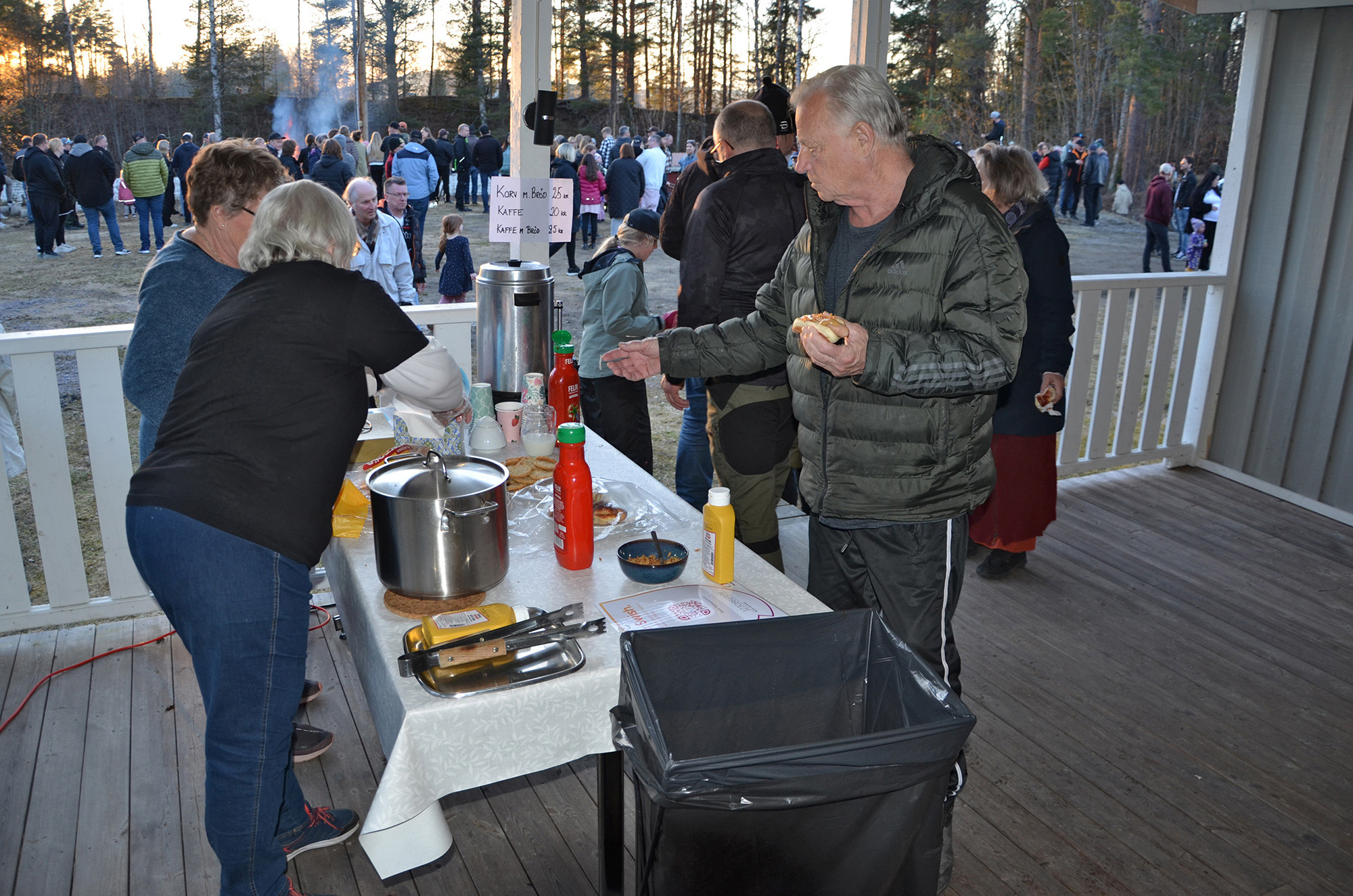 Röste.nu – Nyheter – Välbesökt Valborgsfirande i Röste 2024