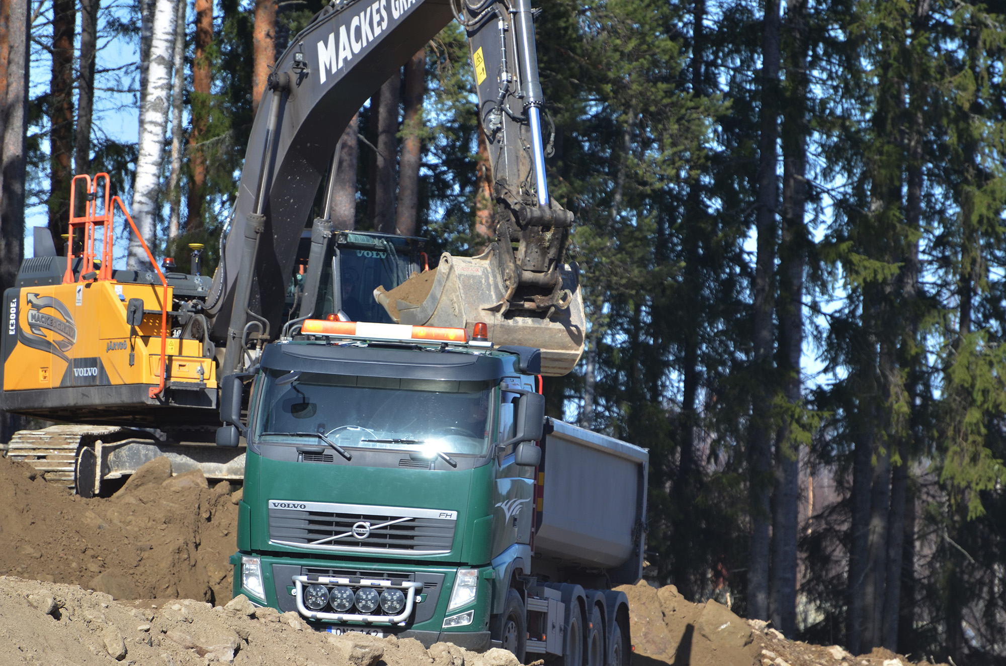 Röste.nu – Ombyggnation av riksväg 83 sträckan Bollnäs–Röste – Grävning för cykelväg 2024