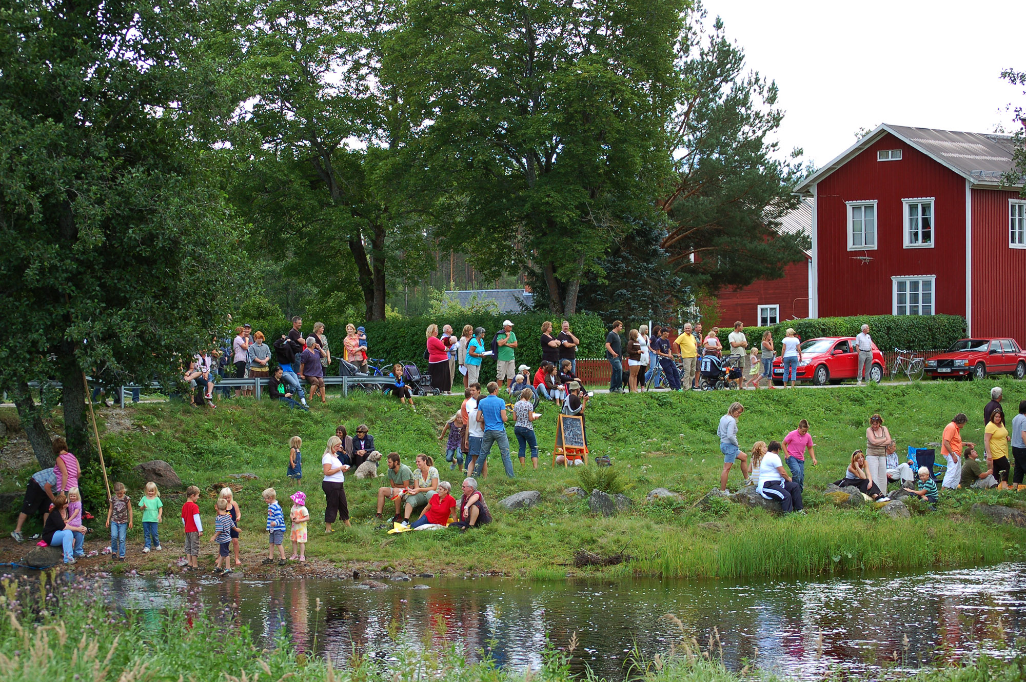 Röste.nu – Röstebilder – Ankrace i Galvån för tredje året 2008