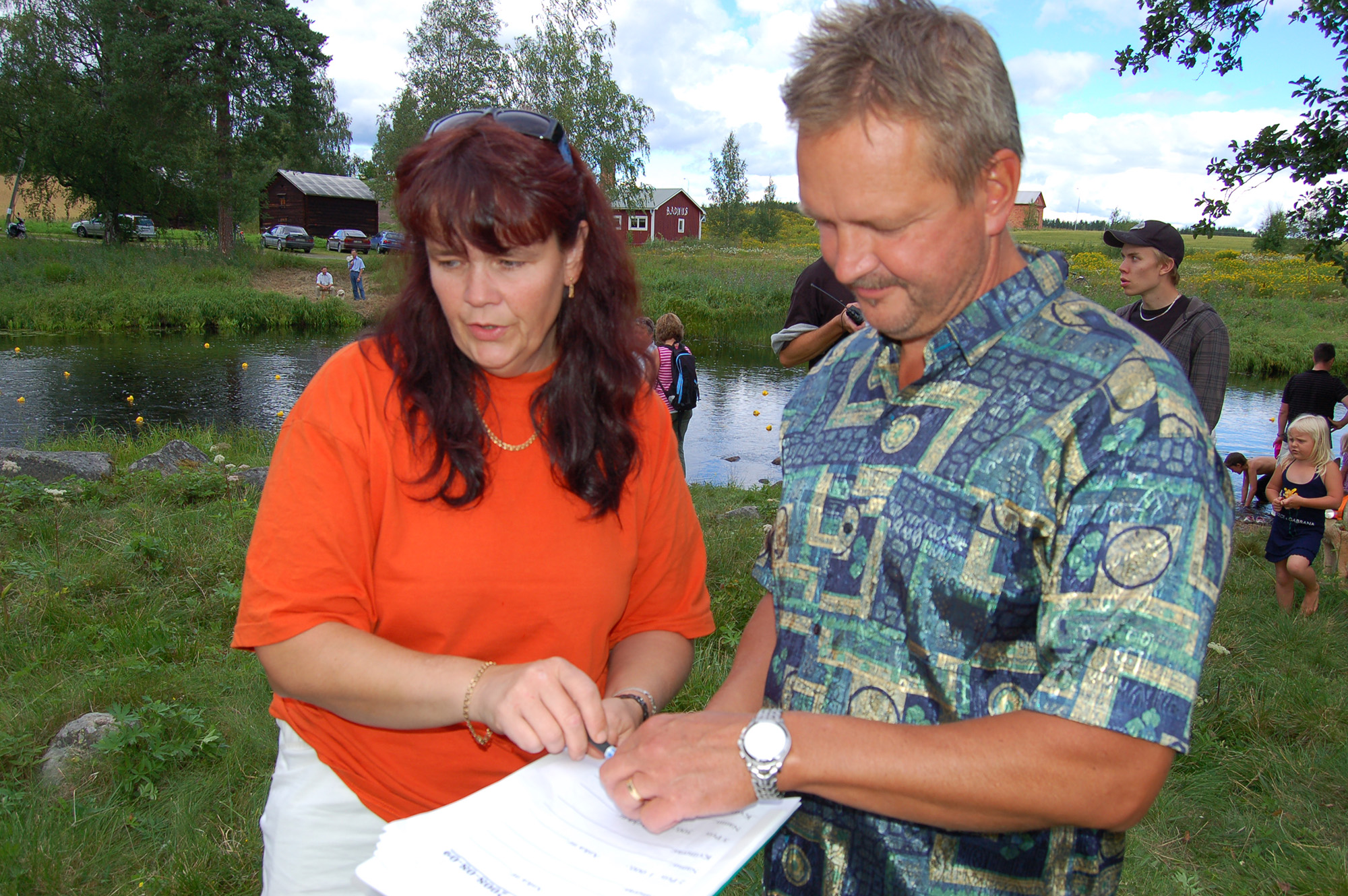 Röste.nu – Röstebilder – Ankrace i Galvån för tredje året 2008