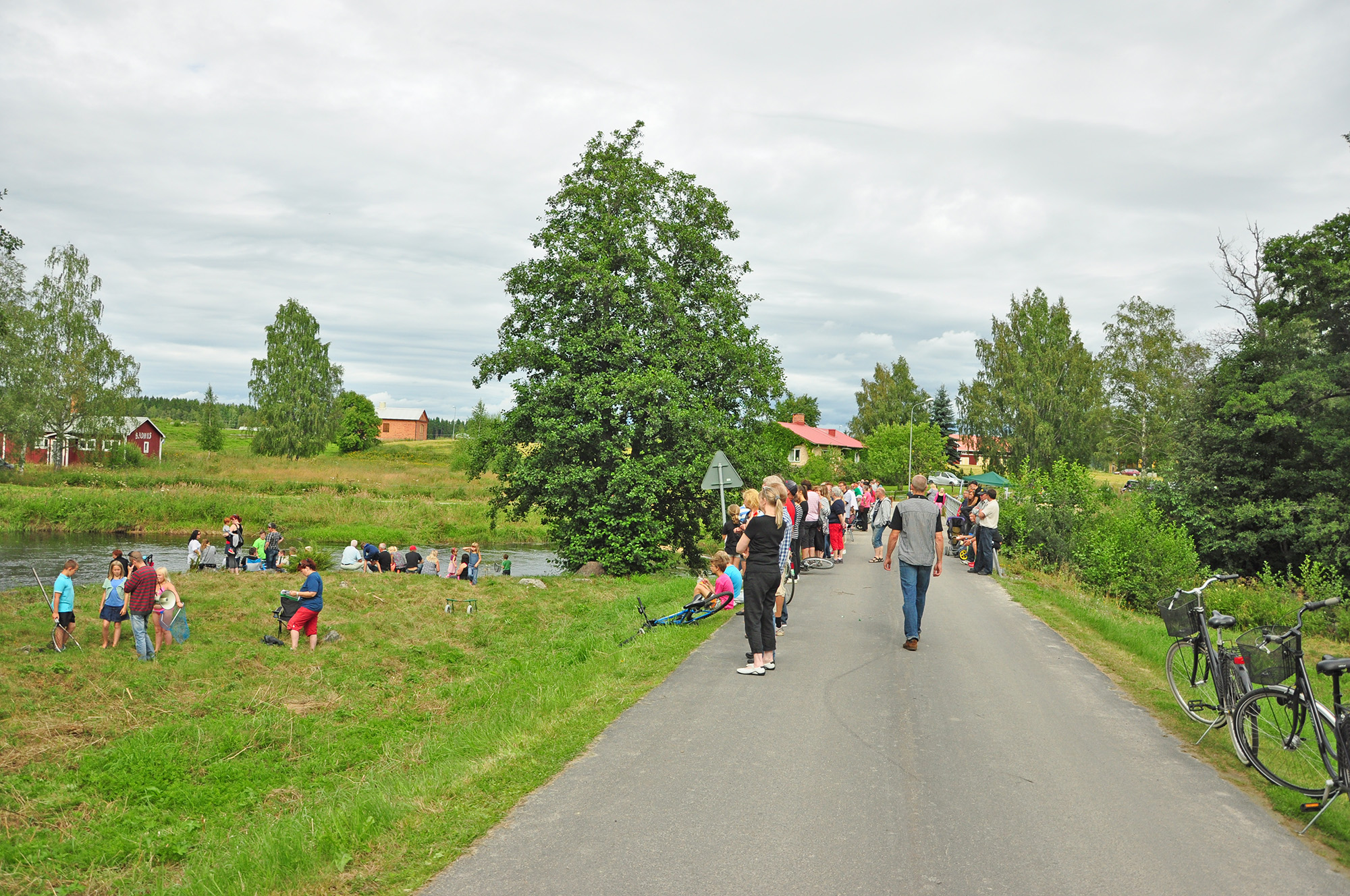 Röste.nu – Röstebilder – Ankrace i Galvån 2012