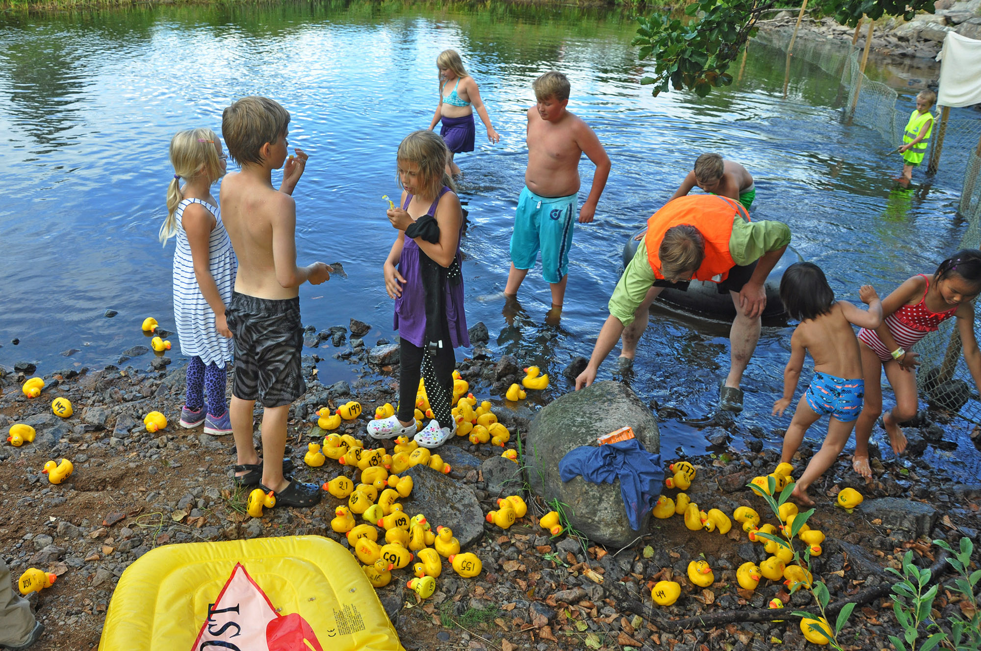 Röste.nu – Röstebilder – Ankrace i Galvån 2013