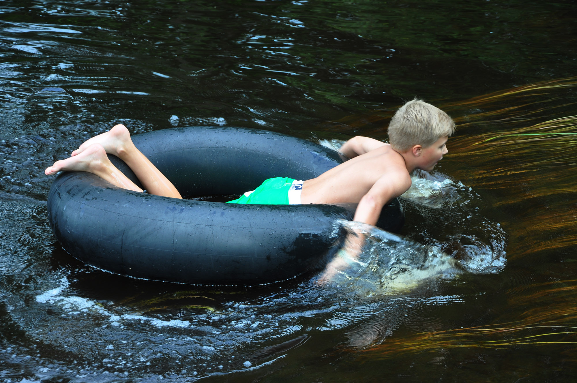 Röste.nu – Röstebilder – Ankrace i Galvån 2013