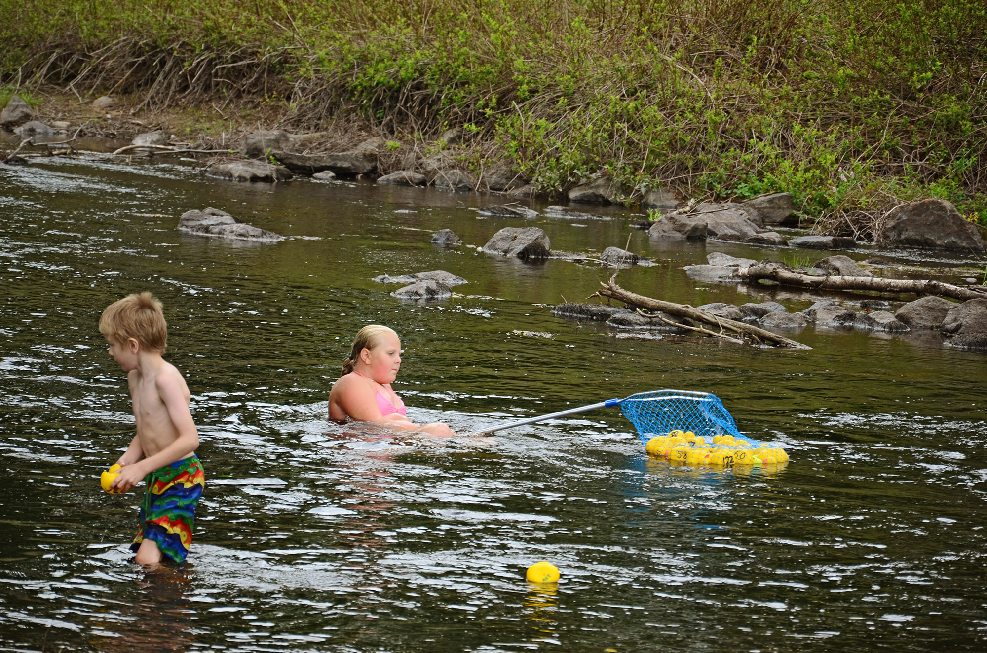 Röste.nu – Röstebilder – Ankrace i Galvån 2014