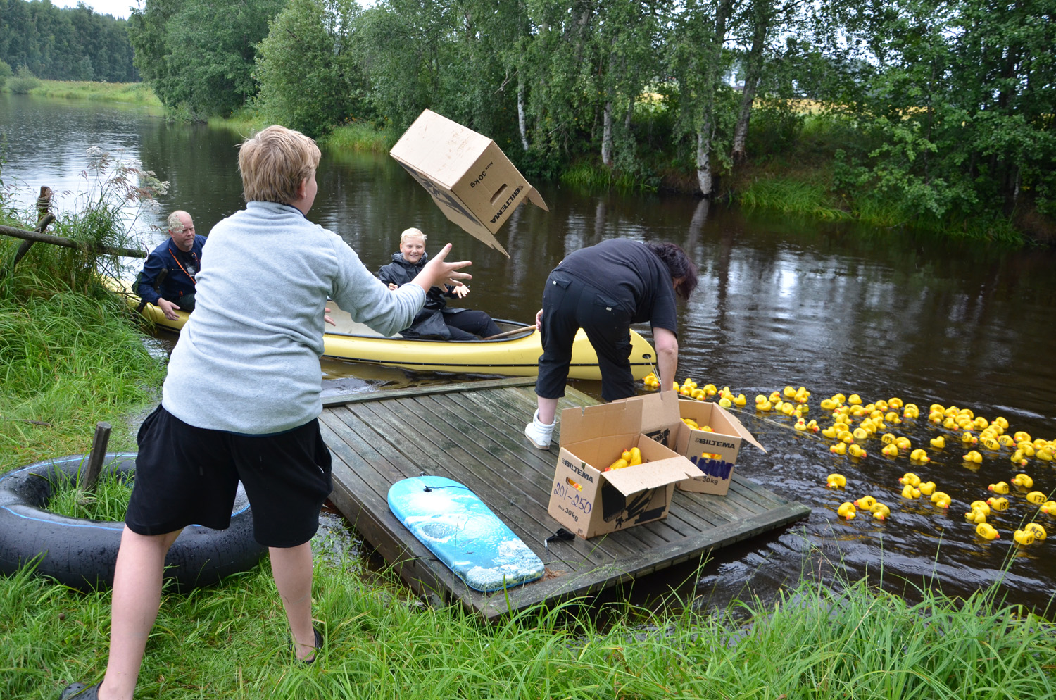 Röste.nu – Röstebilder – Historiskt blött ankrace i Galvån 2017