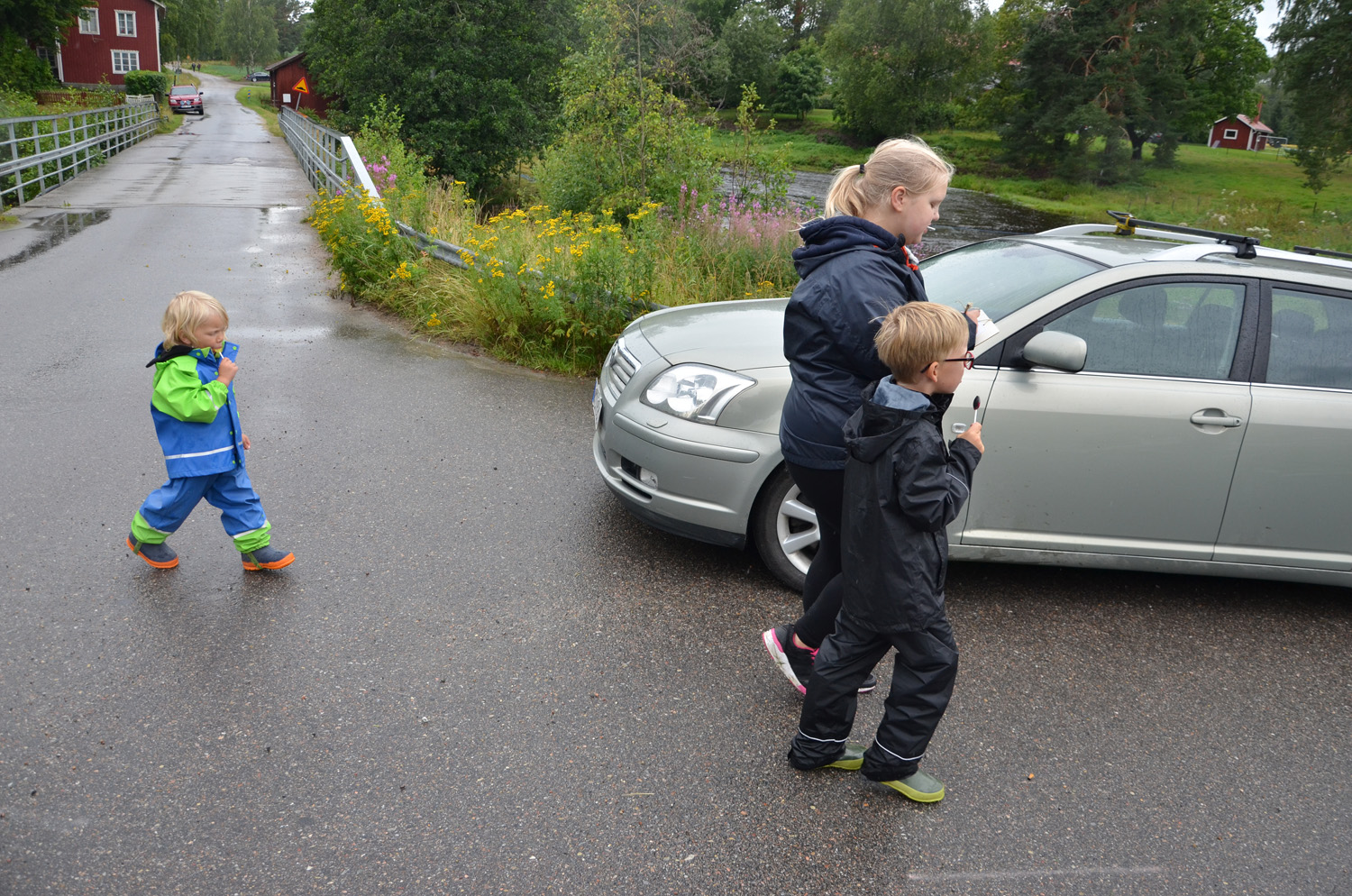 Röste.nu – Röstebilder – Historiskt blött ankrace i  Galvån 2017