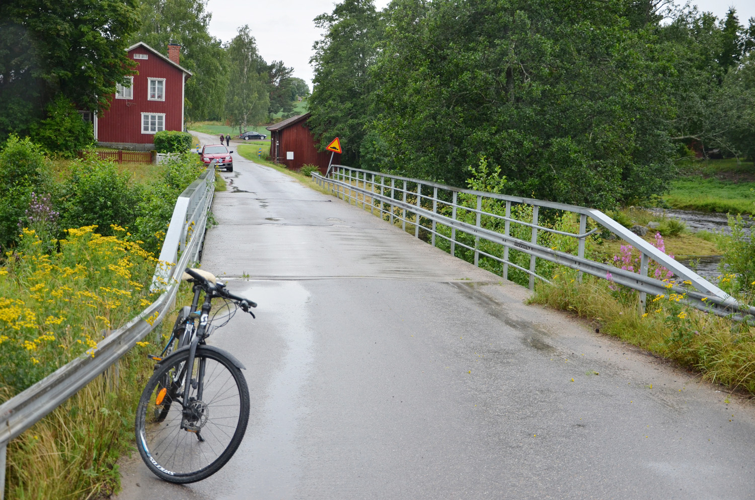 Röste.nu – Röstebilder – Historiskt blött ankrace i  Galvån 2017