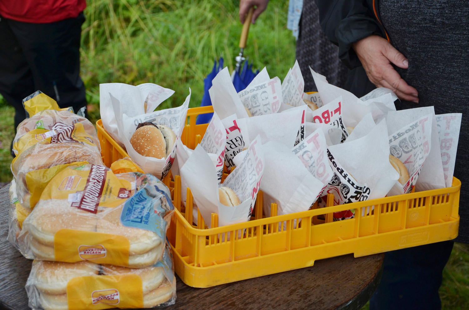 Röste.nu – Röstebilder – Historiskt blött ankrace i  Galvån 2017