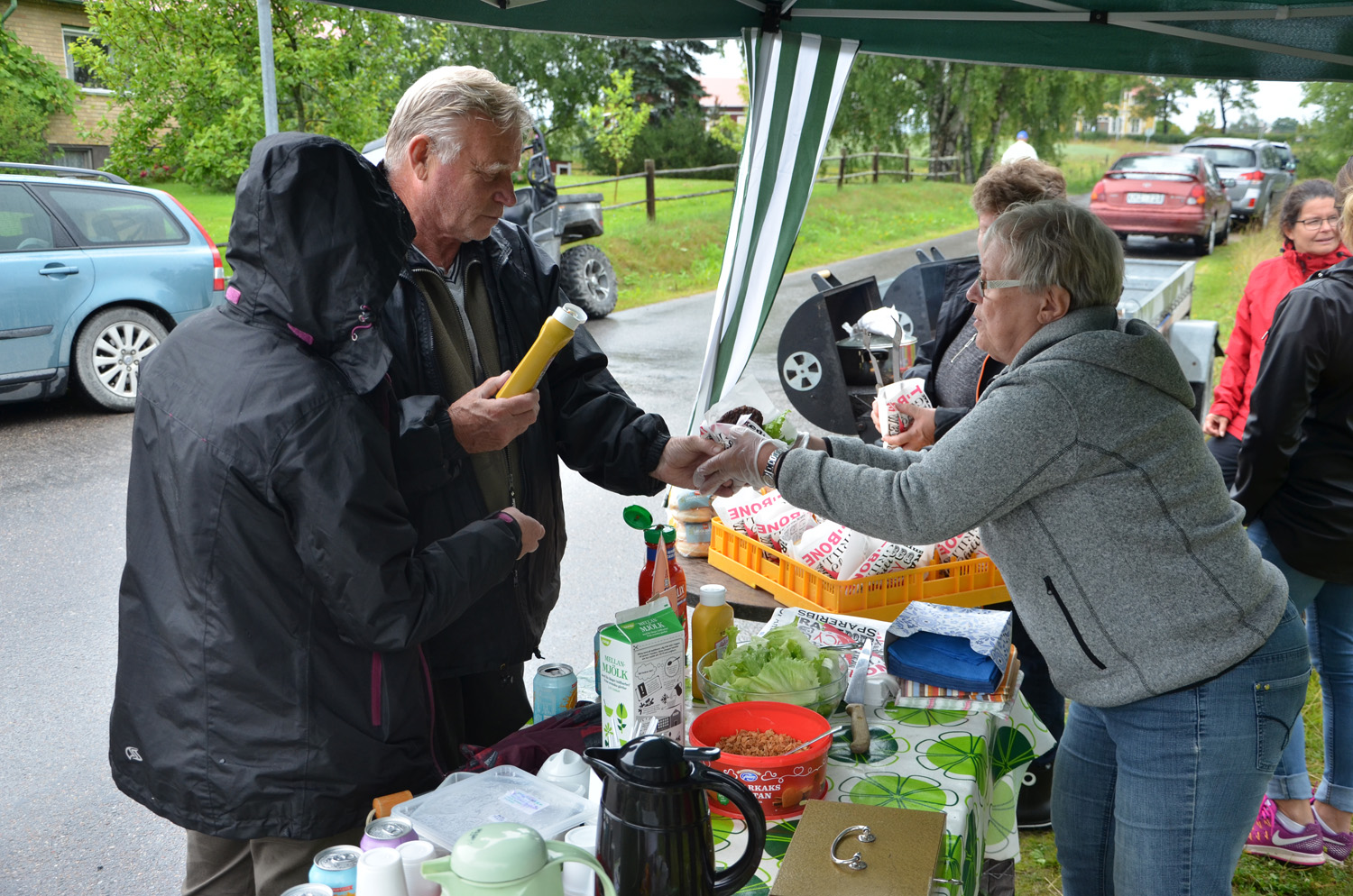 Röste.nu – Röstebilder – Historiskt blött ankrace i  Galvån 2017