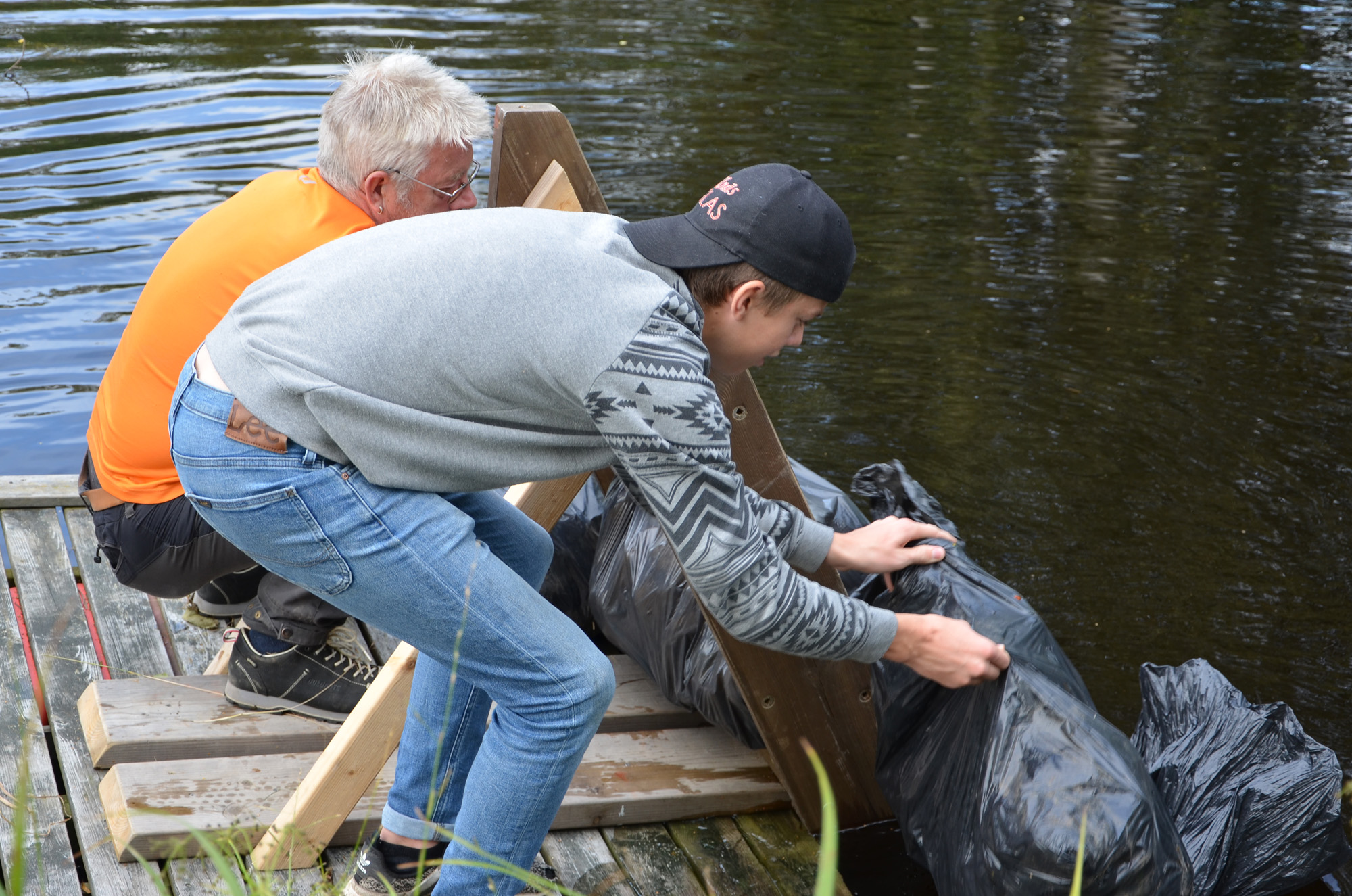 Röste.nu – Röstebilder – Ankracet i Galvån 2019