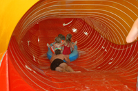 Röste.nu – Röstebilder – Fart, fläkt och plask i äventyrsbadet 2008