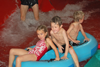 Röste.nu – Röstebilder – Fart, fläkt och plask i äventyrsbadet 2008