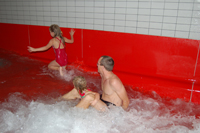 Röste.nu – Röstebilder – Fart, fläkt och plask i äventyrsbadet 2008