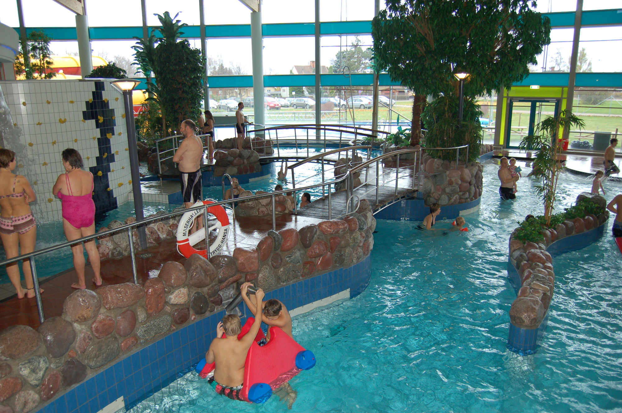 Röste.nu – Röstebilder – Fart, fläkt och plask i Aqua Nova i Borlänge 2008