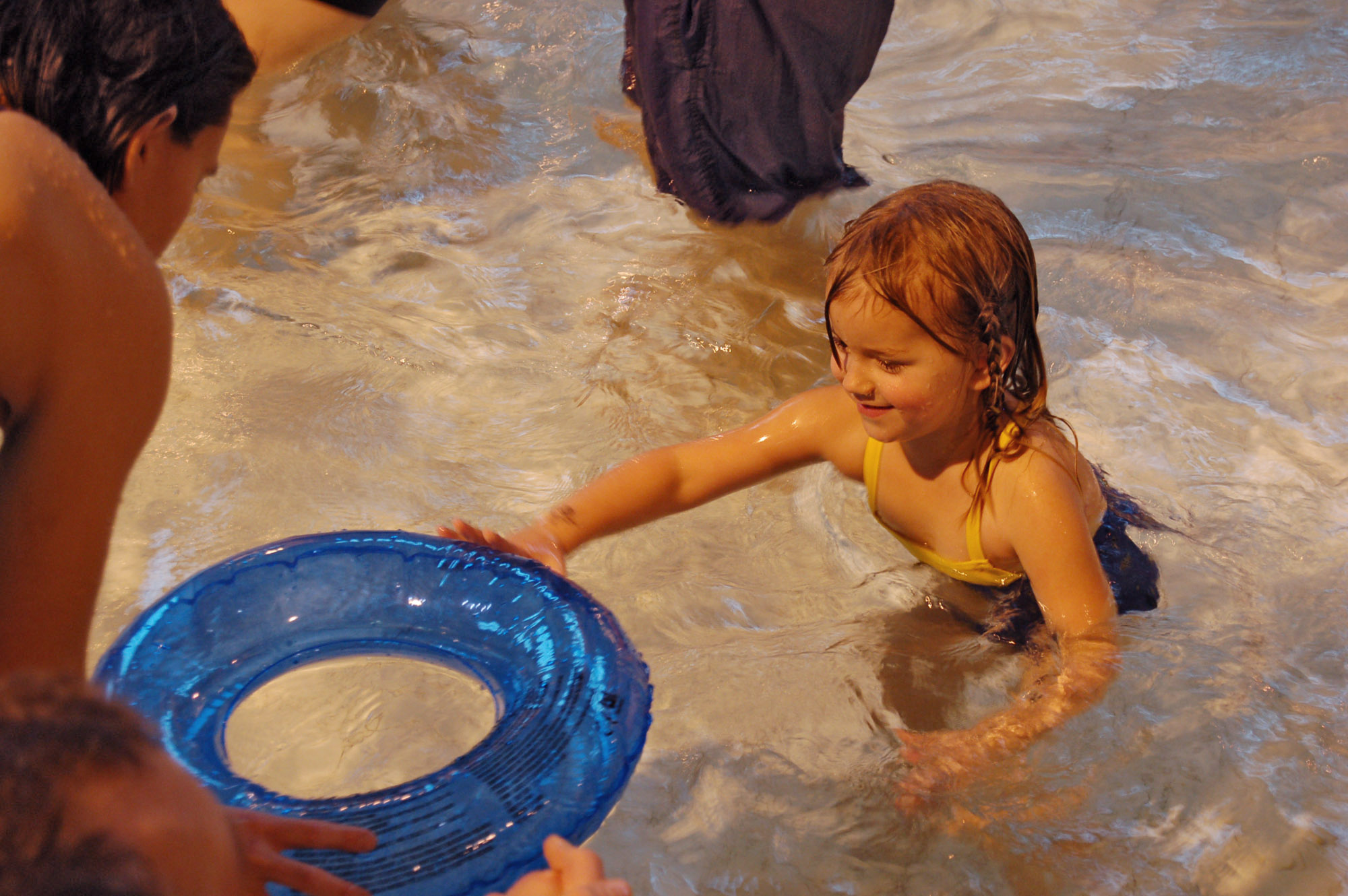 Röste.nu – Röstebilder – Badresa till Fyrishovbadet i Uppsala 2009