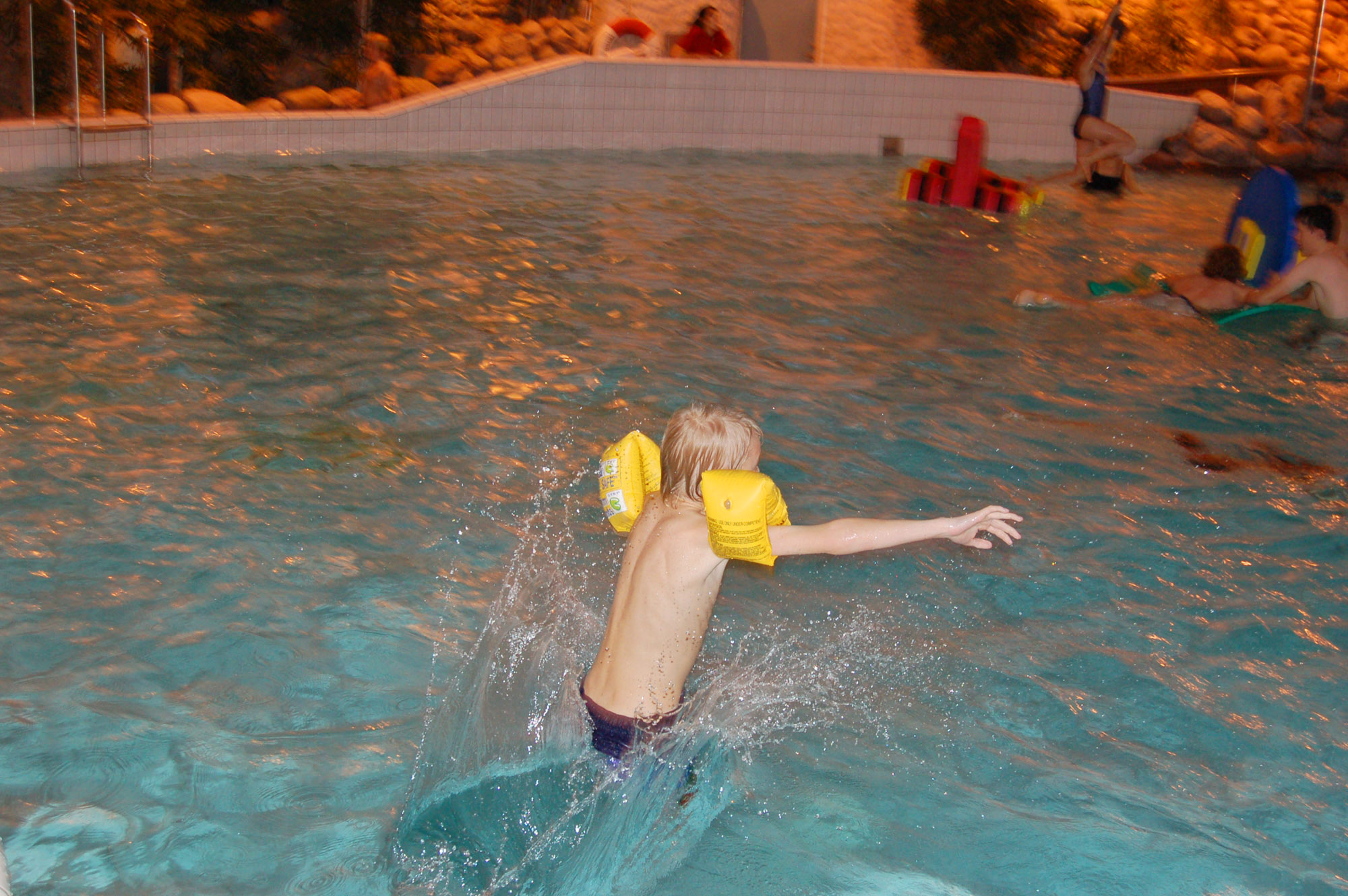 Röste.nu – Röstebilder – Badresa till Fyrishovbadet i Uppsala 2009