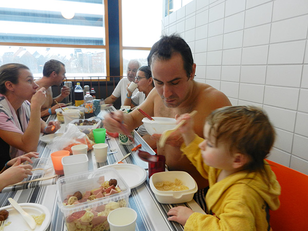 Röste.nu – Röstebilder – Badresa till Himlabadet i Sundsvall 2014