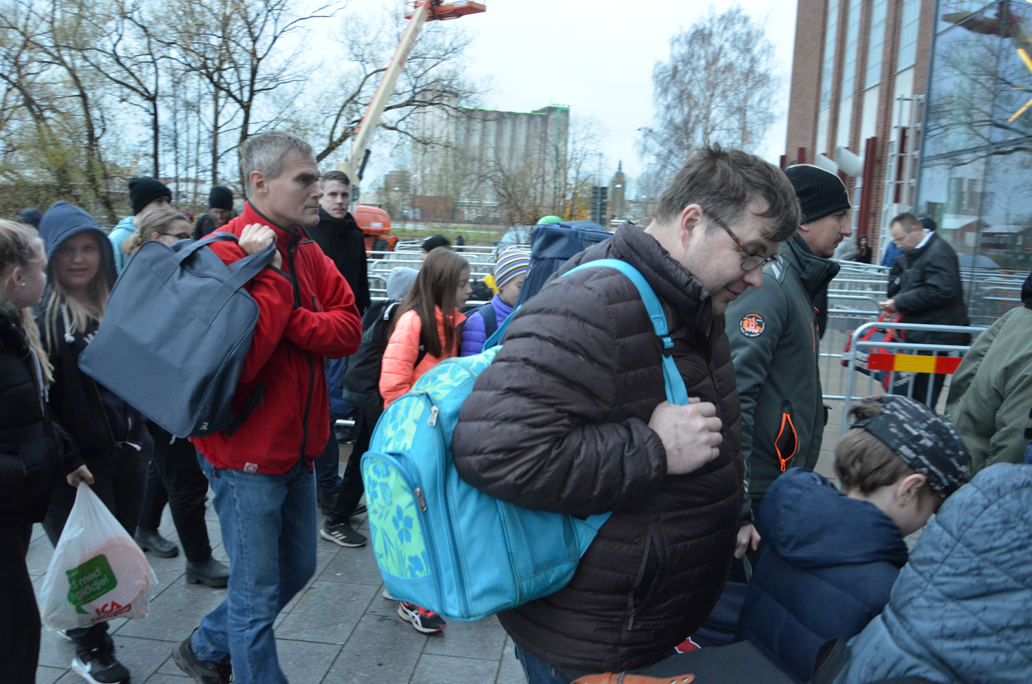 Röste.nu – Röstebilder – Badresa till Kokpunkten i Västerås 2017