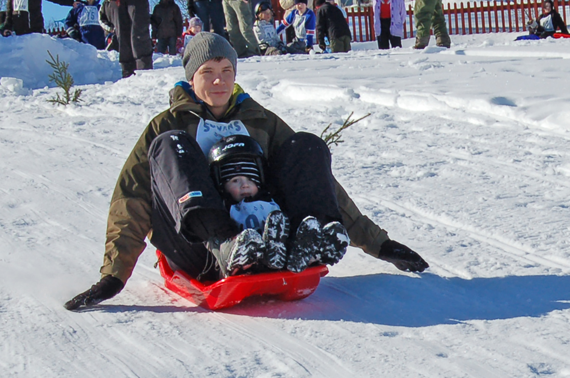 Röste.nu – Röstebilder – Familjedag i Strandbergs backen 2009