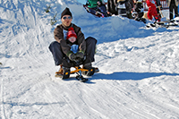 Röste.nu – Röstebilder – Familjedag med fart i backen 2009