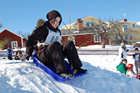 Röste.nu – Röstebilder – Familjedag med fart i backen 2009