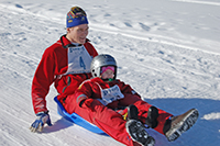 Röste.nu – Röstebilder – Familjedag med fart i backen 2009