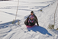 Röste.nu – Röstebilder – Familjedag med fart i backen 2009