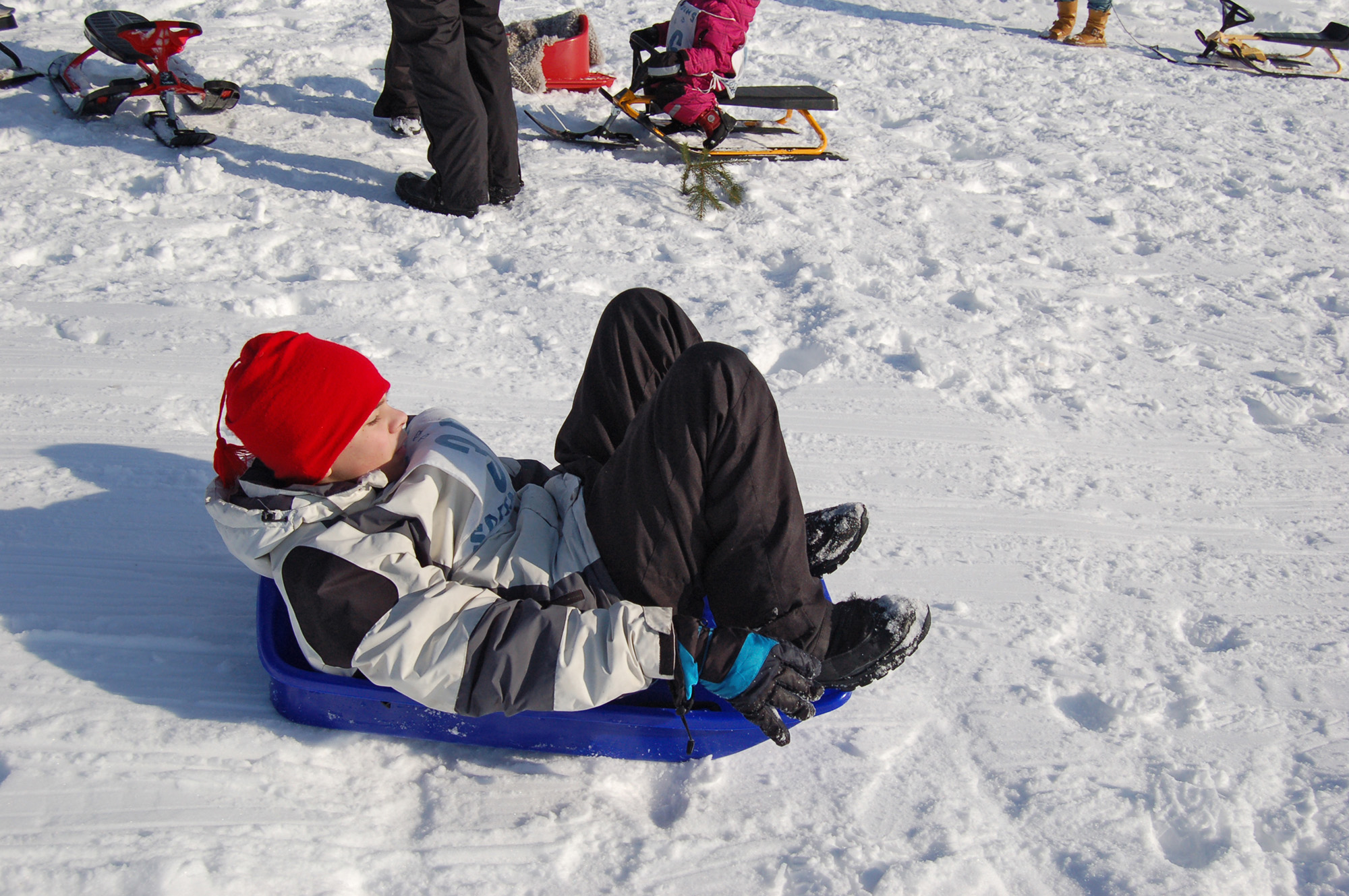 Röste.nu – Röstebilder – Familjedag i vintrigt Röste 2011
