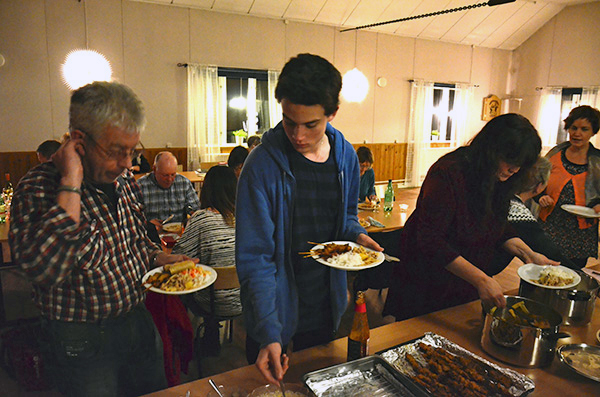 Röste.nu – Röstebilder – Föreningsstämma i Dönjegården 2014