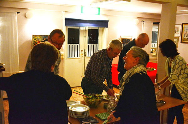 Röste.nu – Röstebilder – Föreningsstämma i Dönjegården 2015