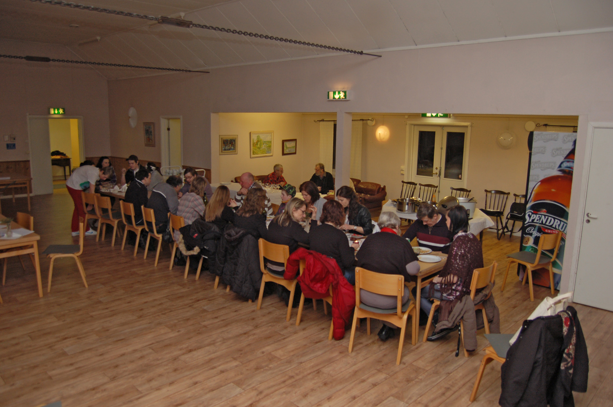 Röste.nu – Röstebilder – Föreningsstämma med thailändsk middag 2011