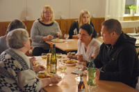 Röste.nu – Röstebilder – Föreningsstämma i Dönjegården 2014