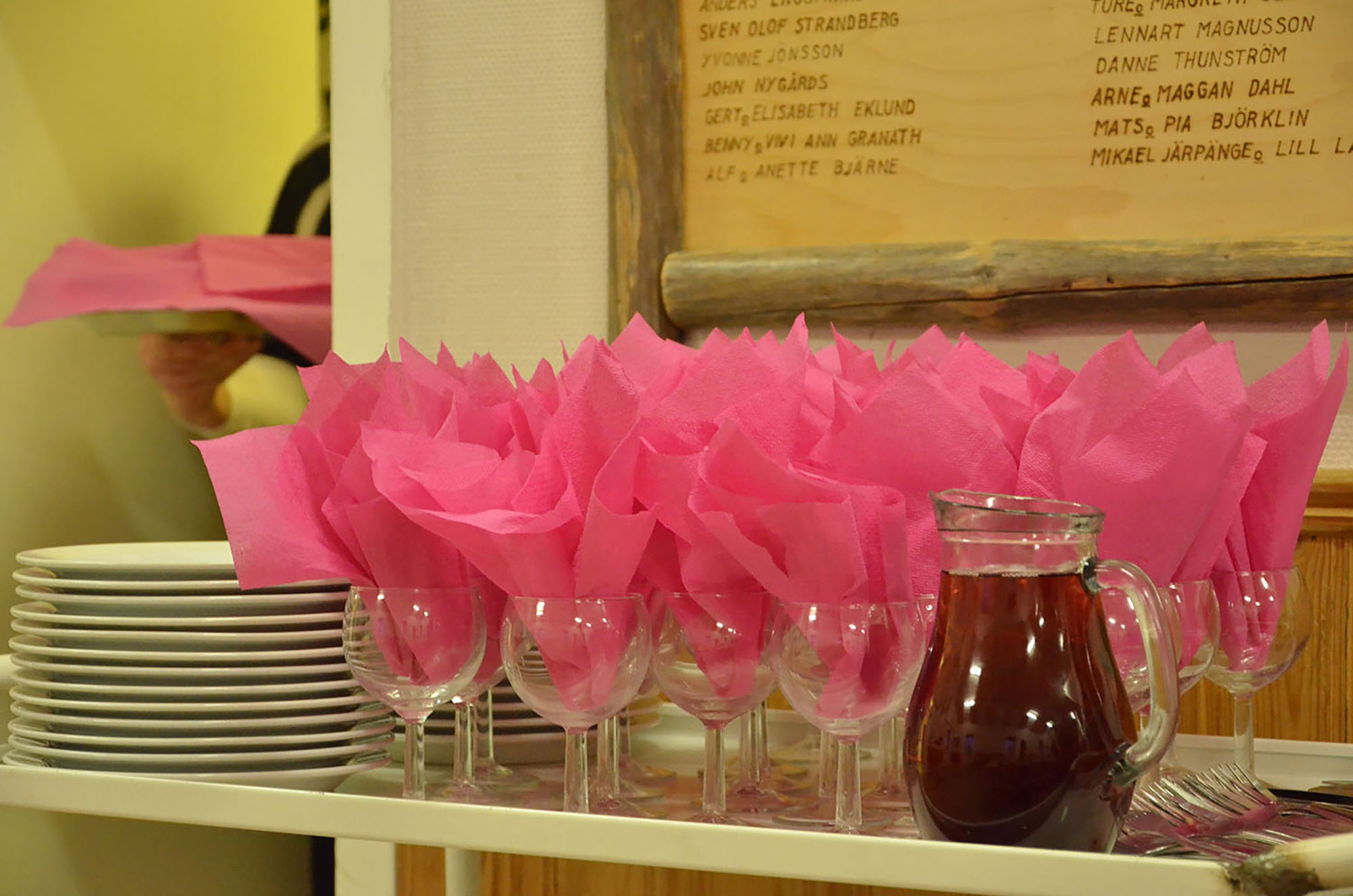 Röste.nu – Röstebilder – Föreningsstämma med thailändsk middag i Dönjegården 2017