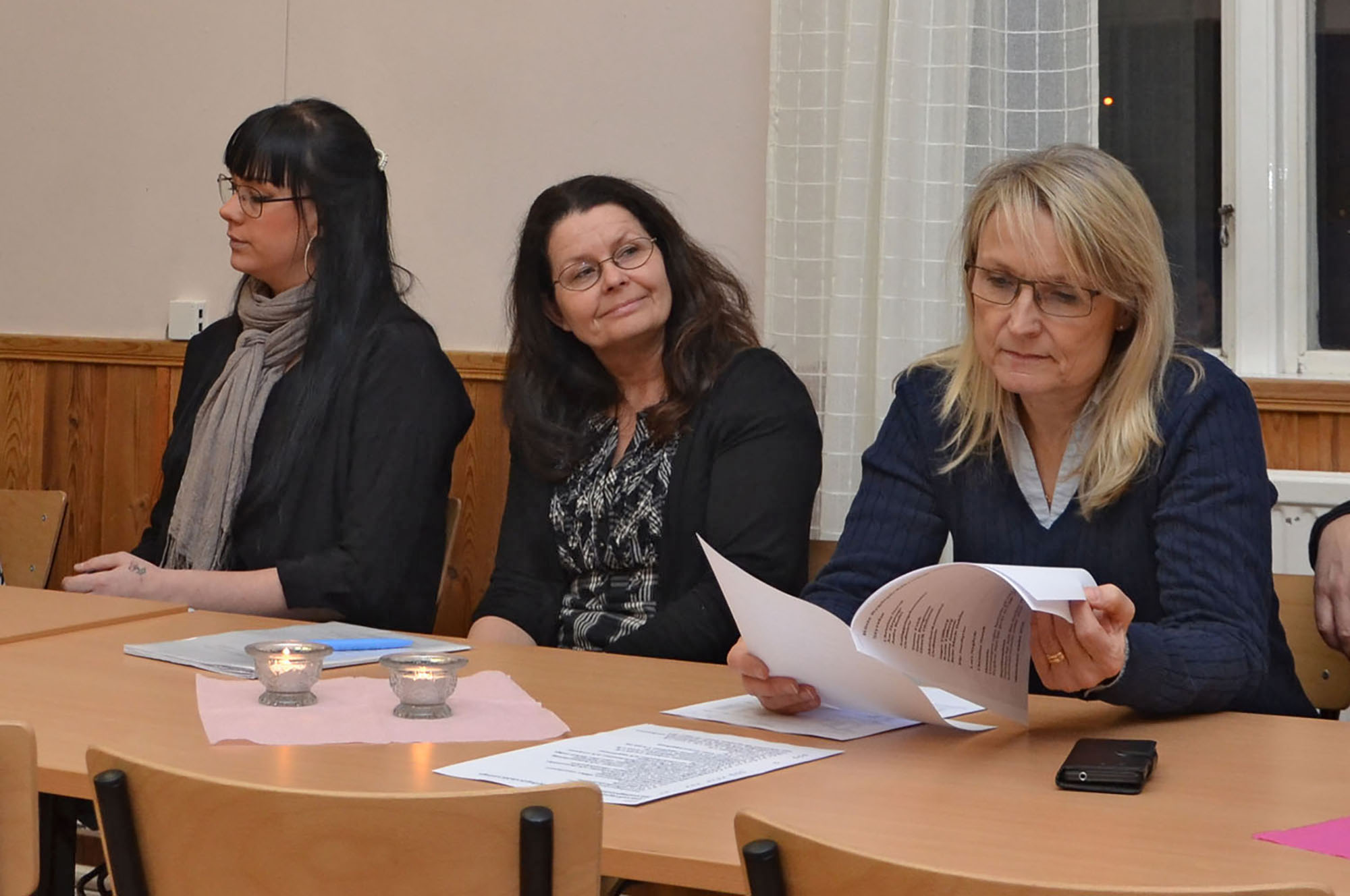 Röste.nu – Röstebilder – Föreningsstämma med thailändsk middag i Dönjegården 2017