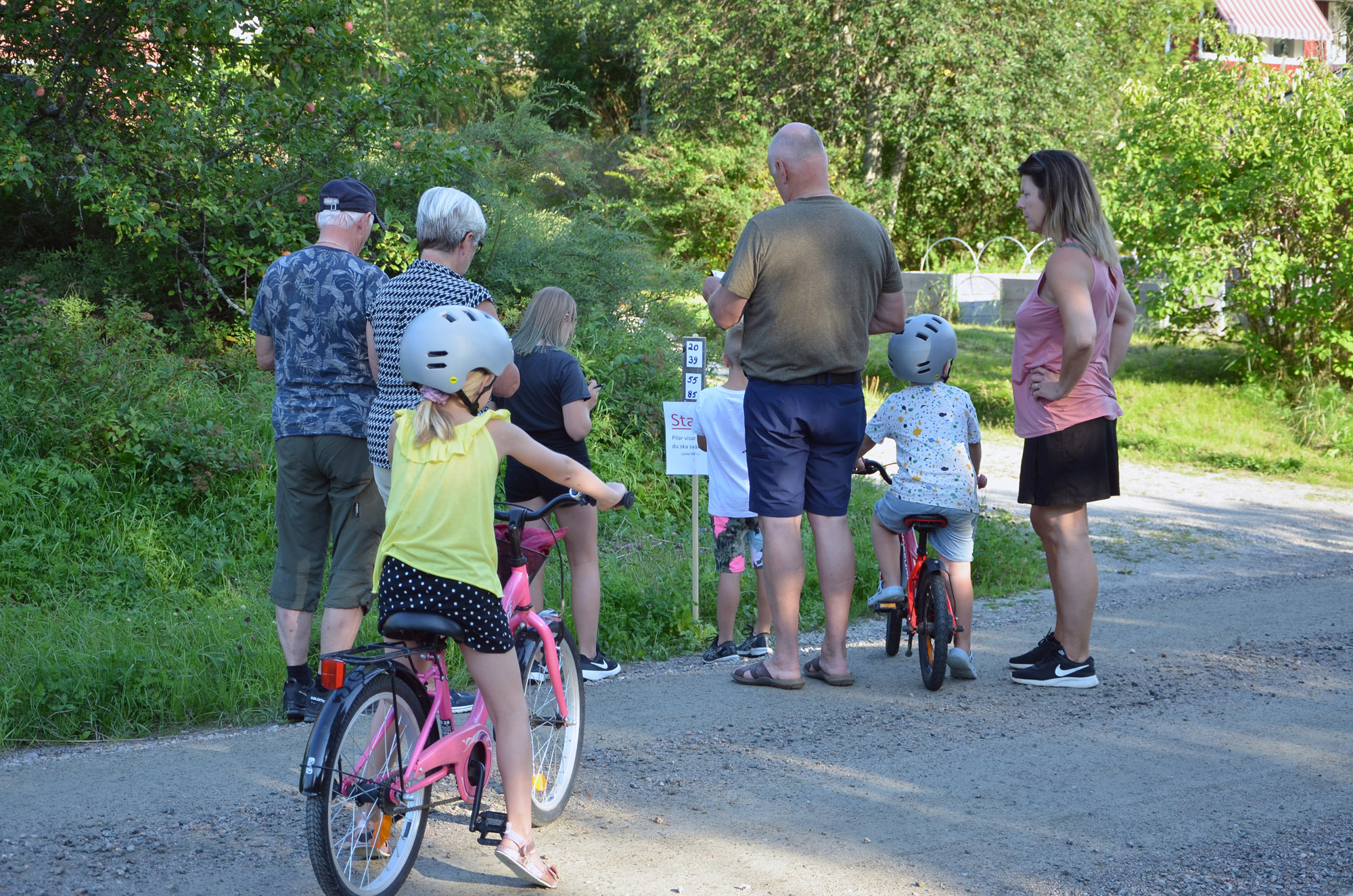 Röste.nu – Röstebilder – Gåbingo i Röste 2020 – 19 augusti